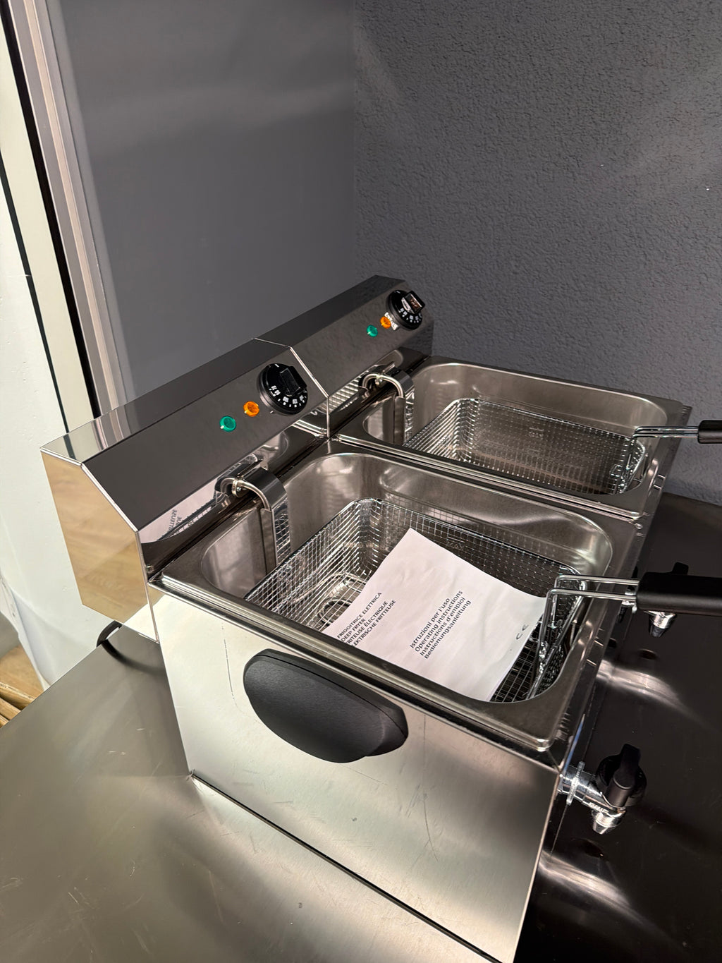 Friteuse Saro PROFRI 88V 2x8lt