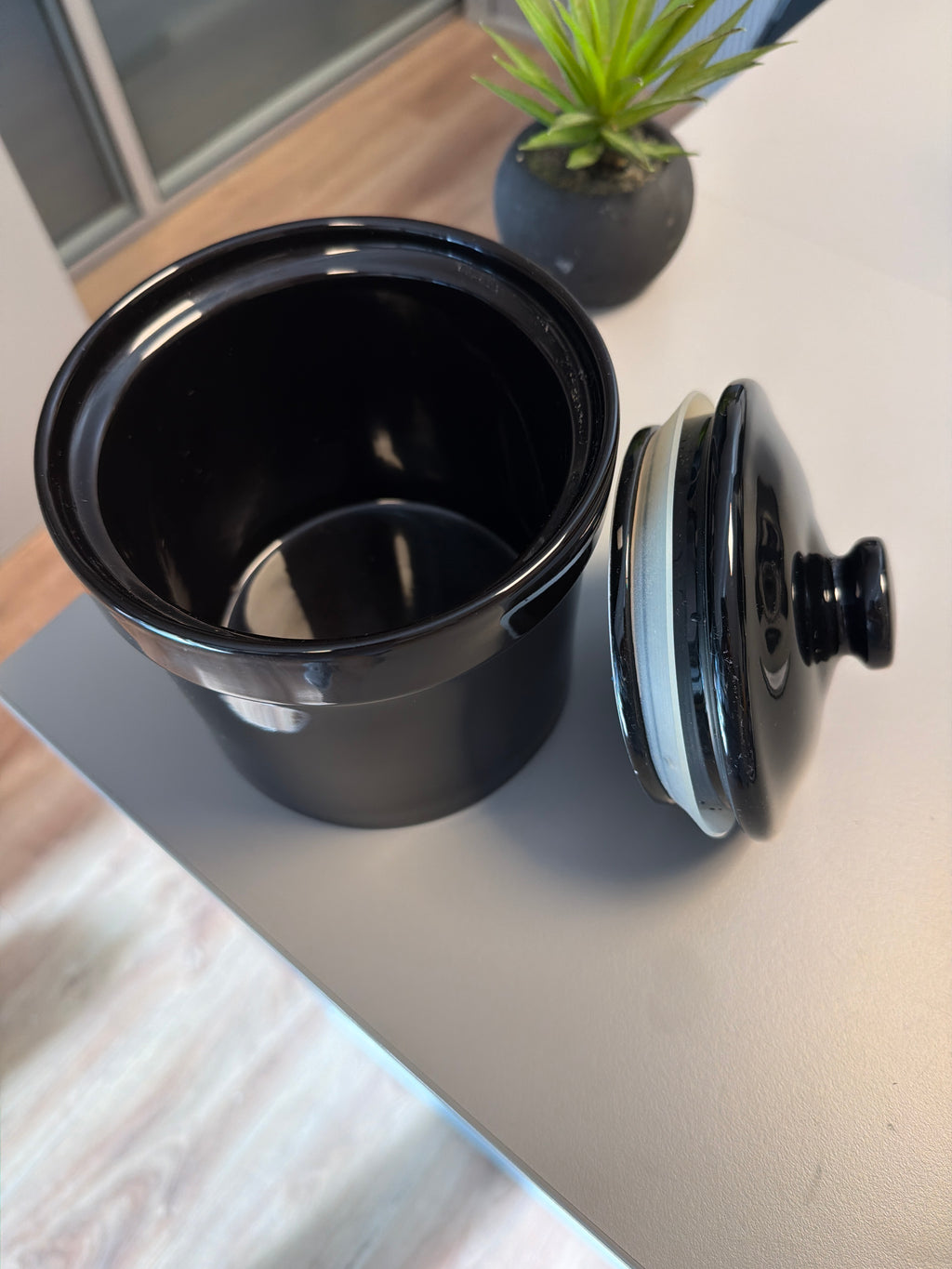 Pot en céramique noir pour condiments/bonbons 14,5 diamètre