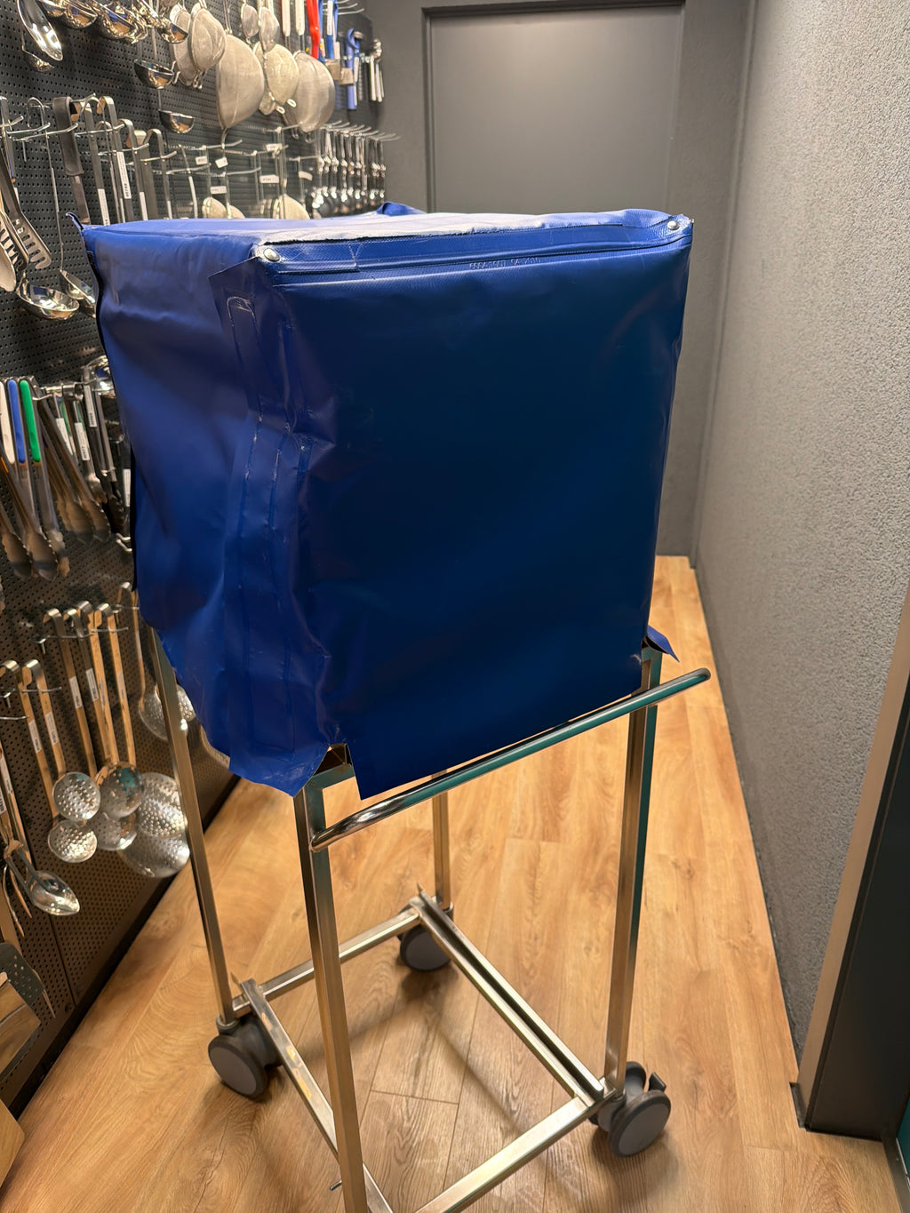 Chariot de transport pour Four Combi Pro 6 1/1 GN Rational, avec cadre 20 assiettes et housse de transport isotherme